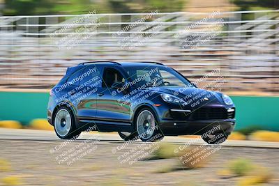 media/Oct-18-2025-Extreme Speed (Sat) [[d6d7e1fef1]]/Group 5/Session 3 (Turn 1)/